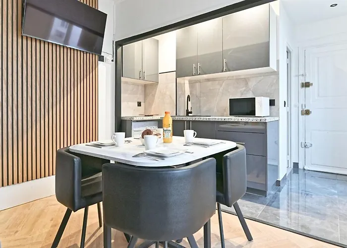 Modern Moulin Rouge Apartman Párizs