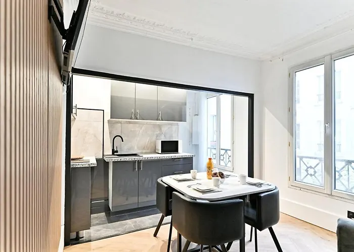 Apartman Modern Moulin Rouge *