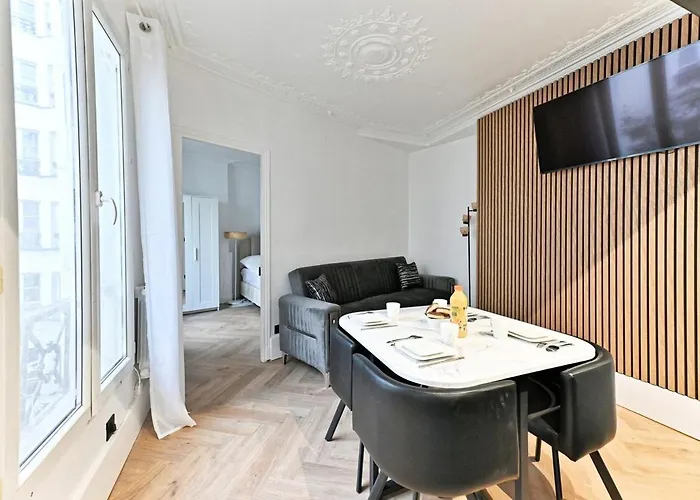 Modern Moulin Rouge Apartman Párizs